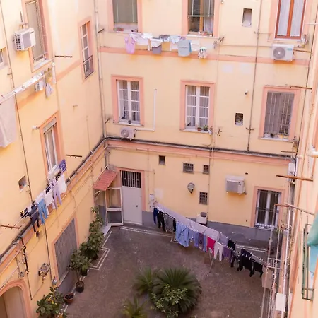 Lägenhet La Dimora Di Giulietta Neapel
